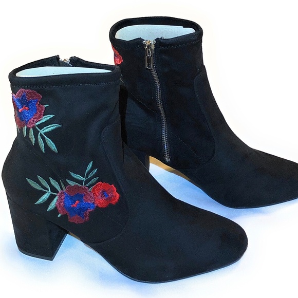 Rampage Black w/ Flowers Embroidered Ankle Bootie - Picture 1 of 4